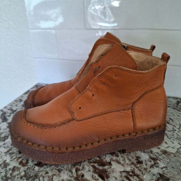 Full brown leather ankle boots size 38 EUR = 7.5-8 US - Picture 4 of 9
